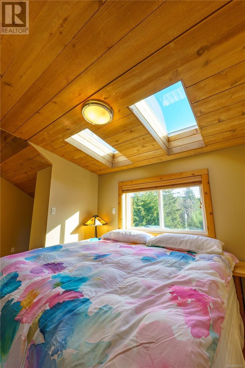 316 Leighton Way, Tofino