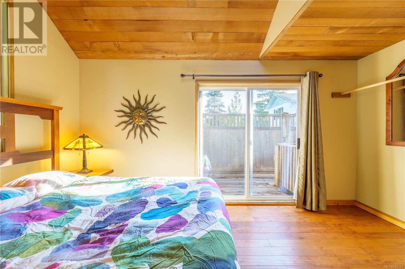 316 Leighton Way, Tofino