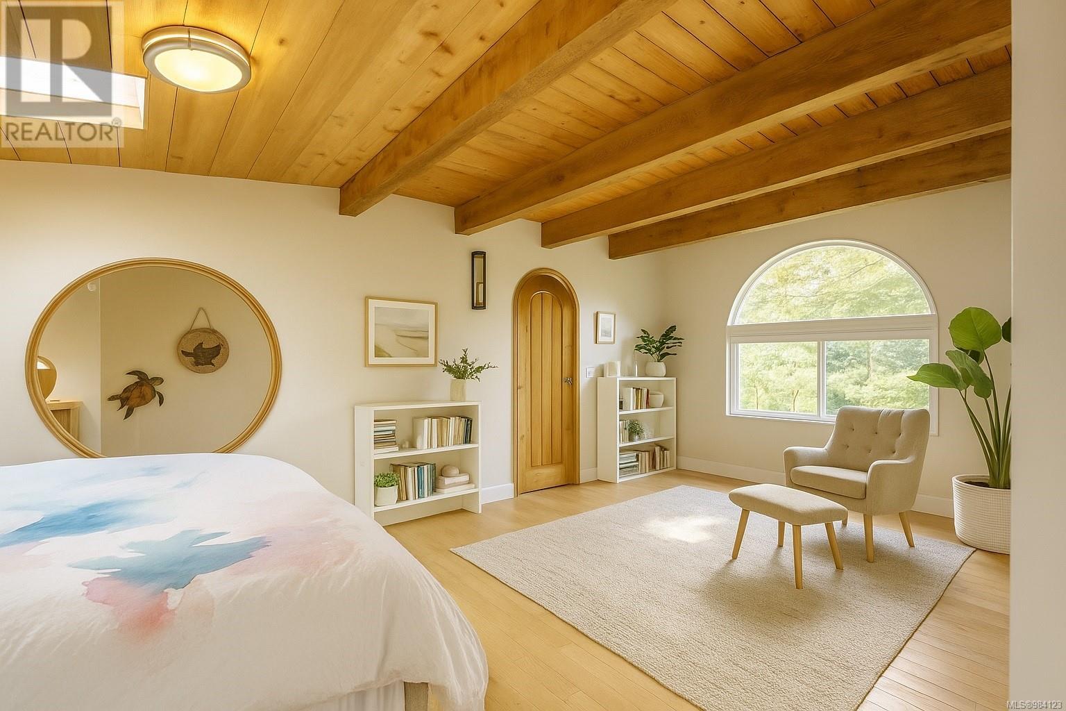 316 Leighton Way, Tofino