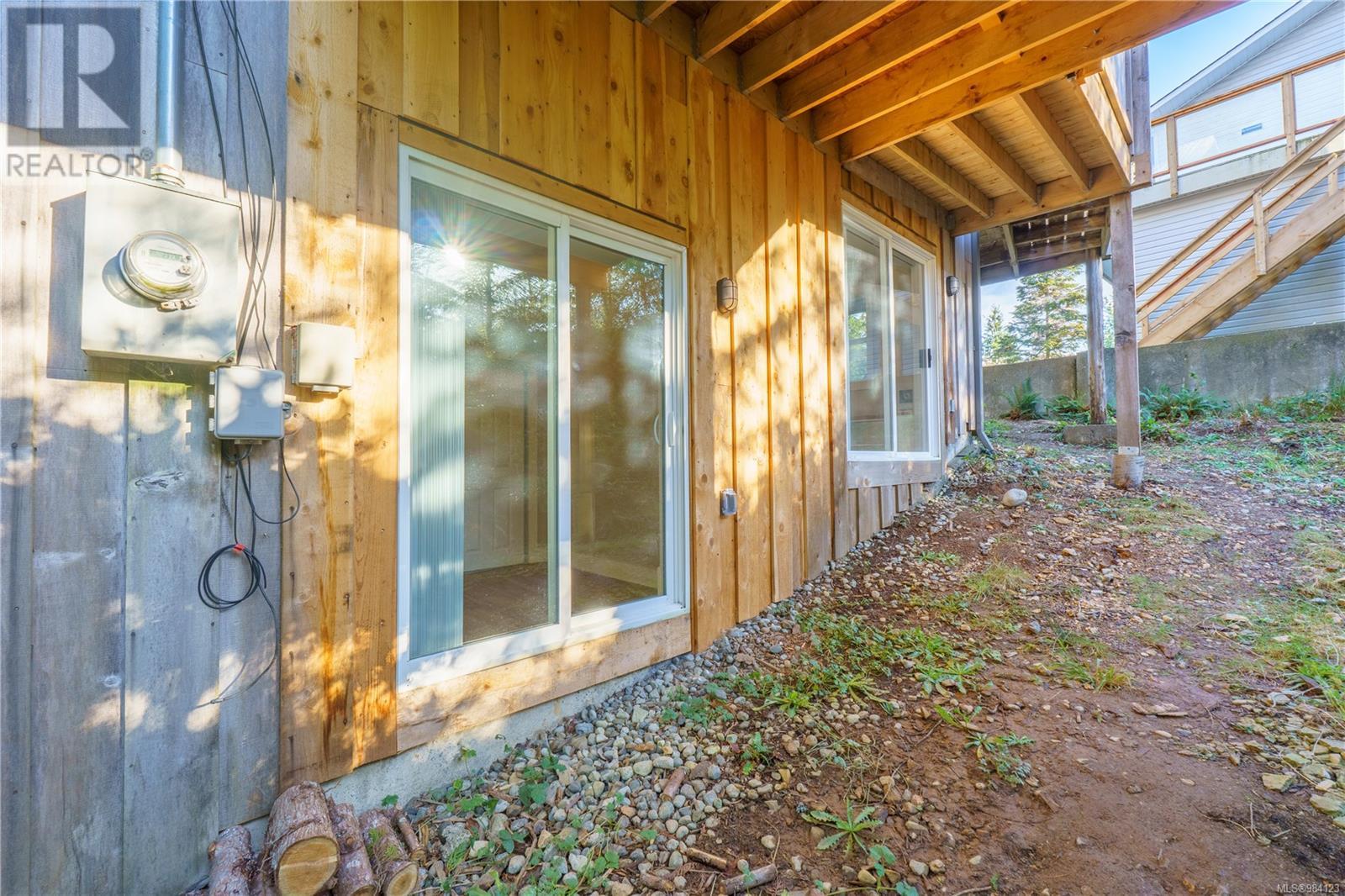 316 Leighton Way, Tofino