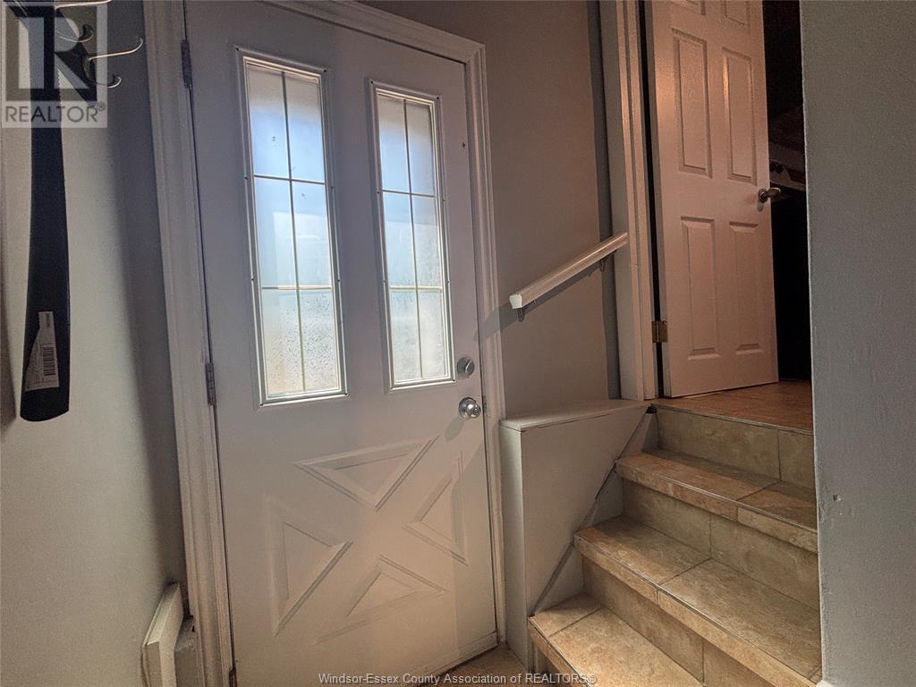 Photo 15 of 3880 Woodward, Windsor ON