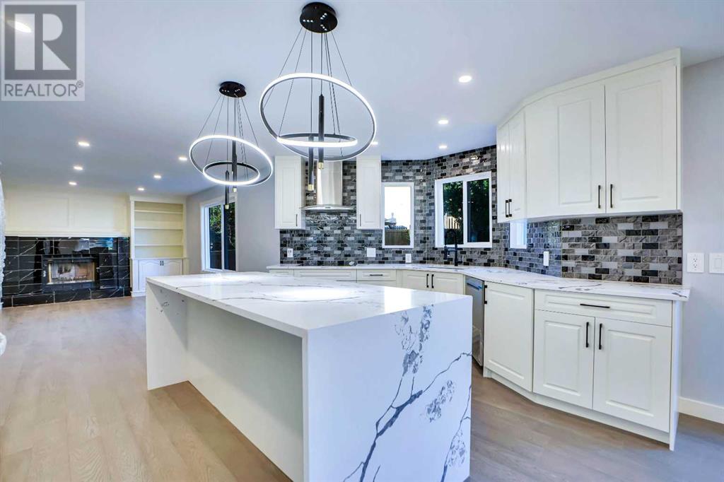 Single Family House for Sale in  Woodbriar Circle SW Woodbine Calgary 