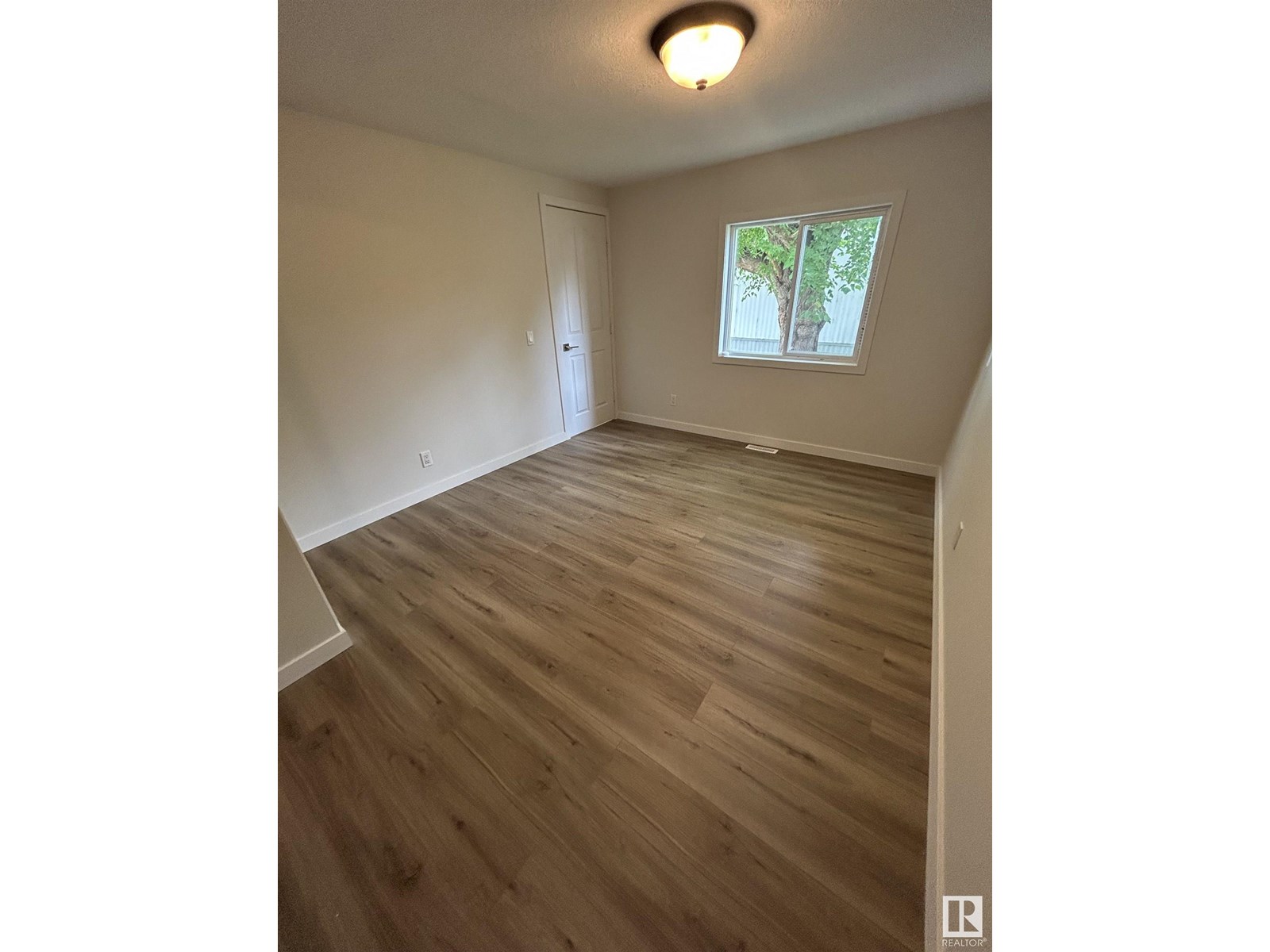 Photo 11 of 714 West Ridge Pl Nw, Edmonton AB