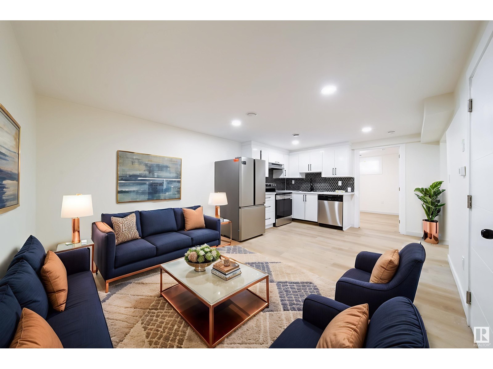 Photo 14 of 6708 132 Av Nw, Edmonton AB