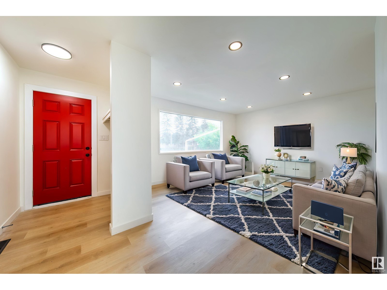Photo 5 of 6708 132 Av Nw, Edmonton AB
