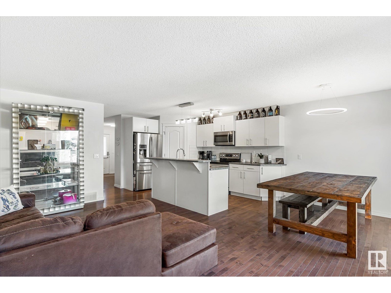 Photo 6 of 17130 7 A Av Sw, Edmonton AB