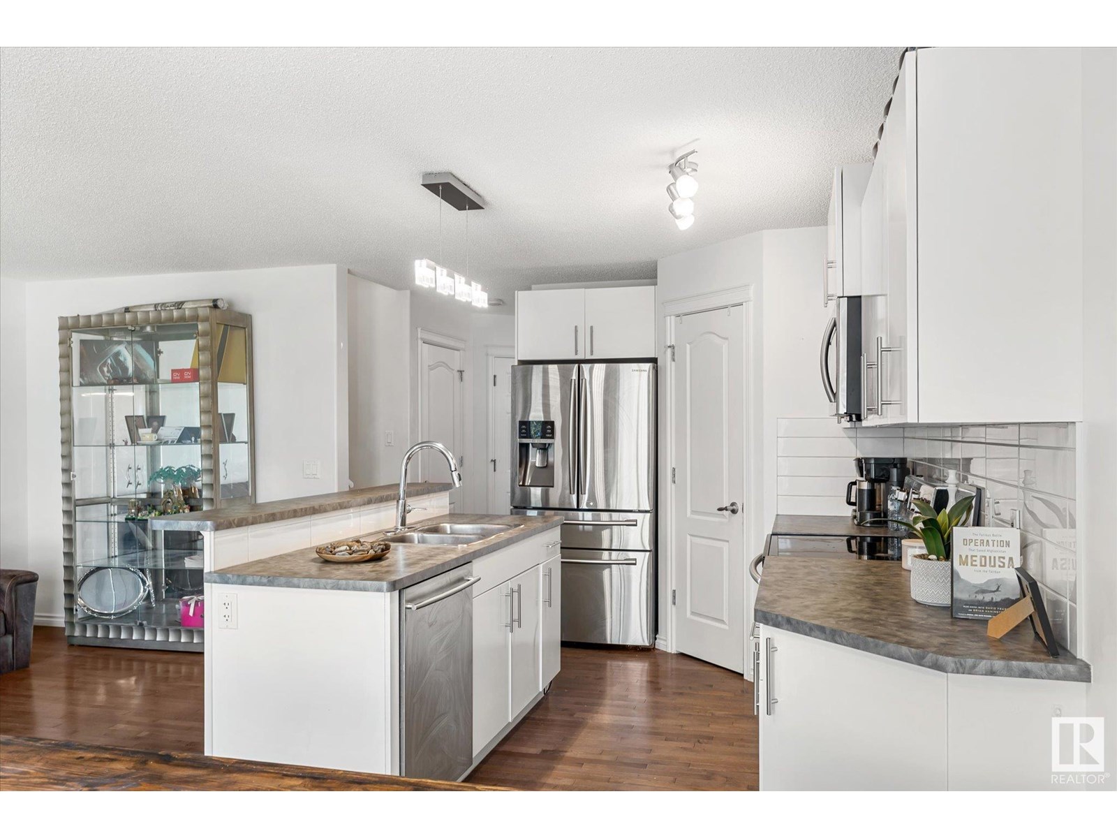 Photo 7 of 17130 7 A Av Sw, Edmonton AB