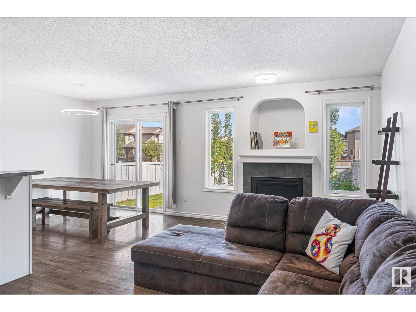 Photo 12 of 17130 7 A Av Sw, Edmonton AB