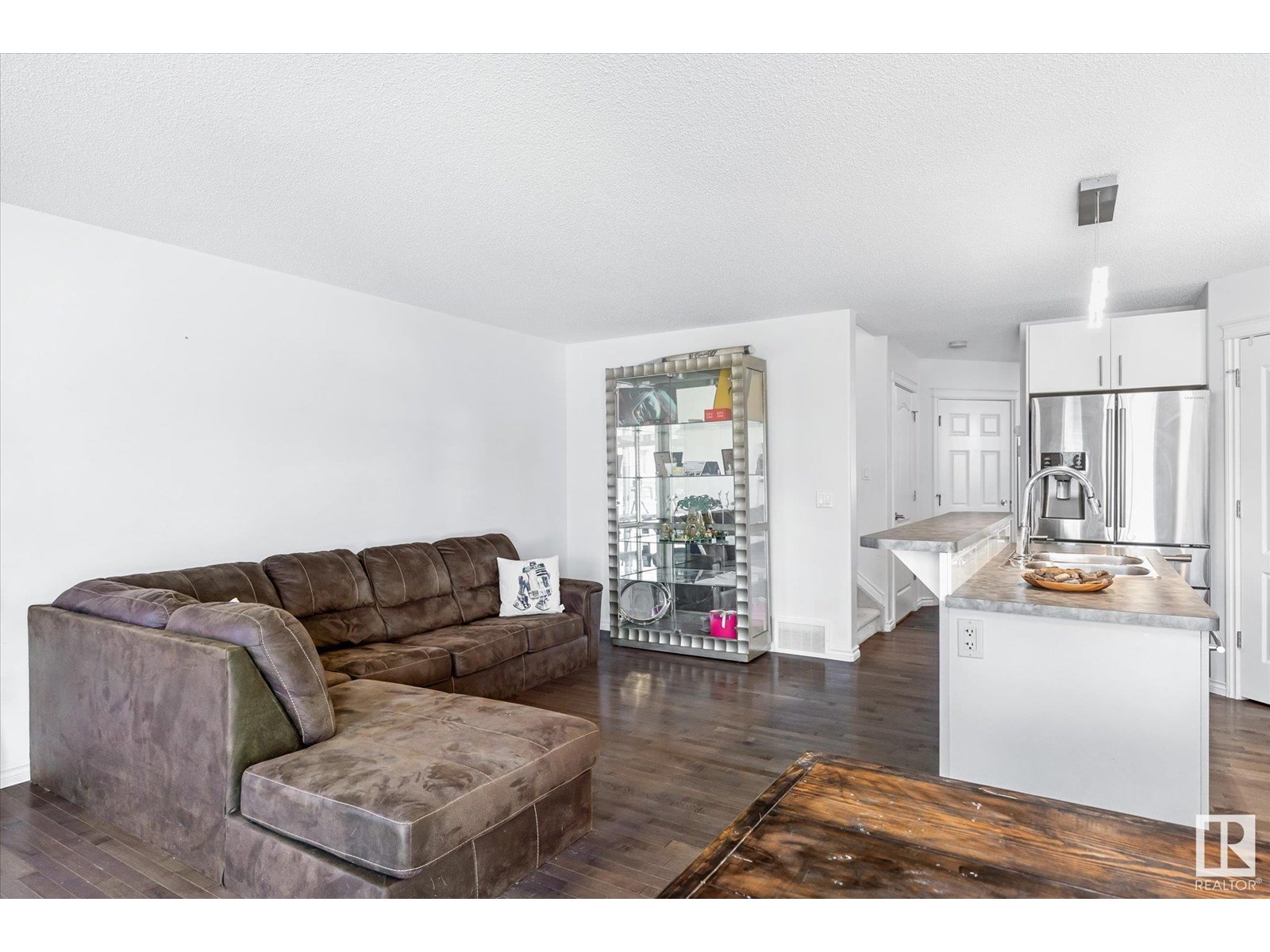 Photo 10 of 17130 7 A Av Sw, Edmonton AB