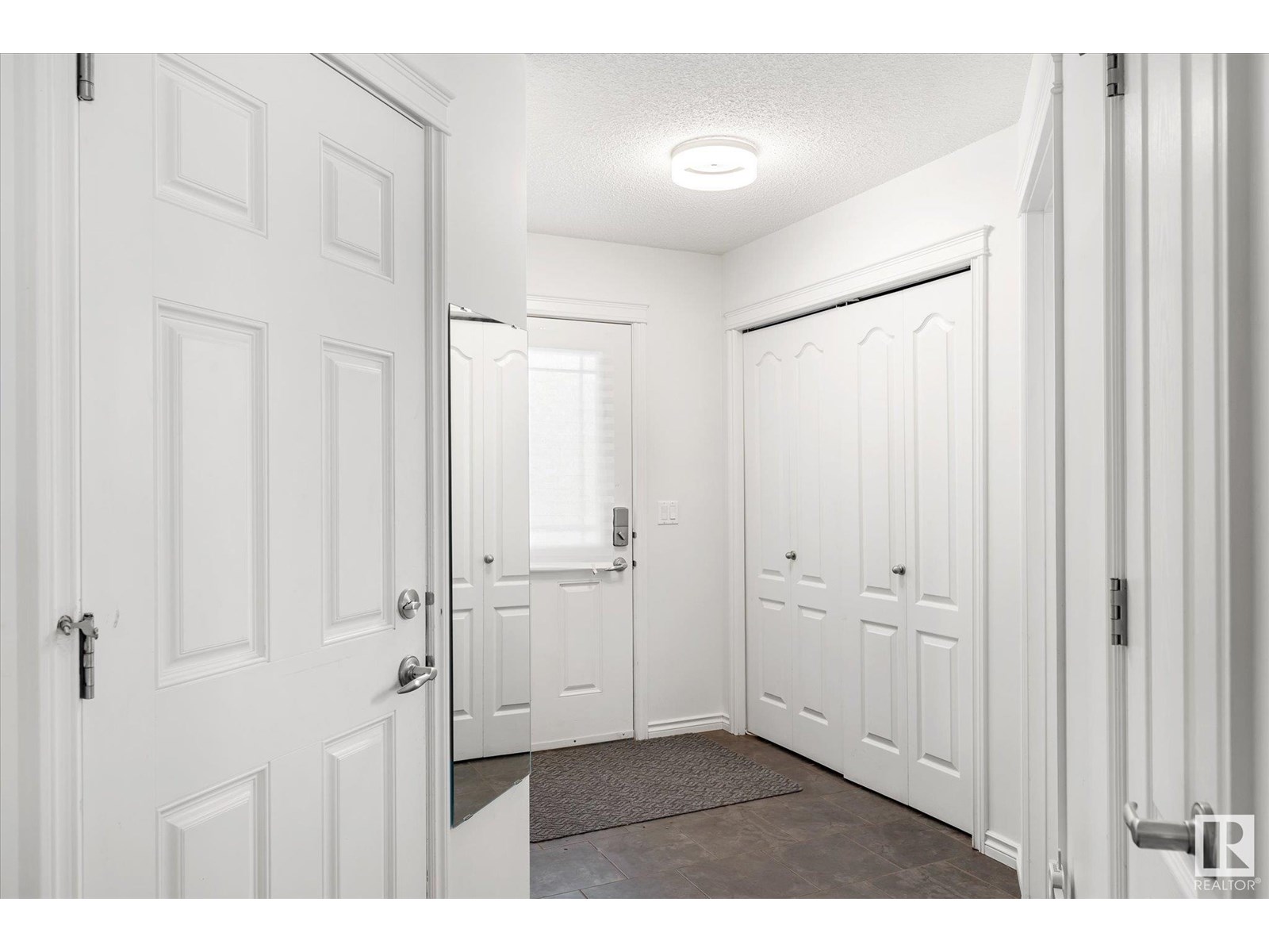Photo 15 of 17130 7 A Av Sw, Edmonton AB
