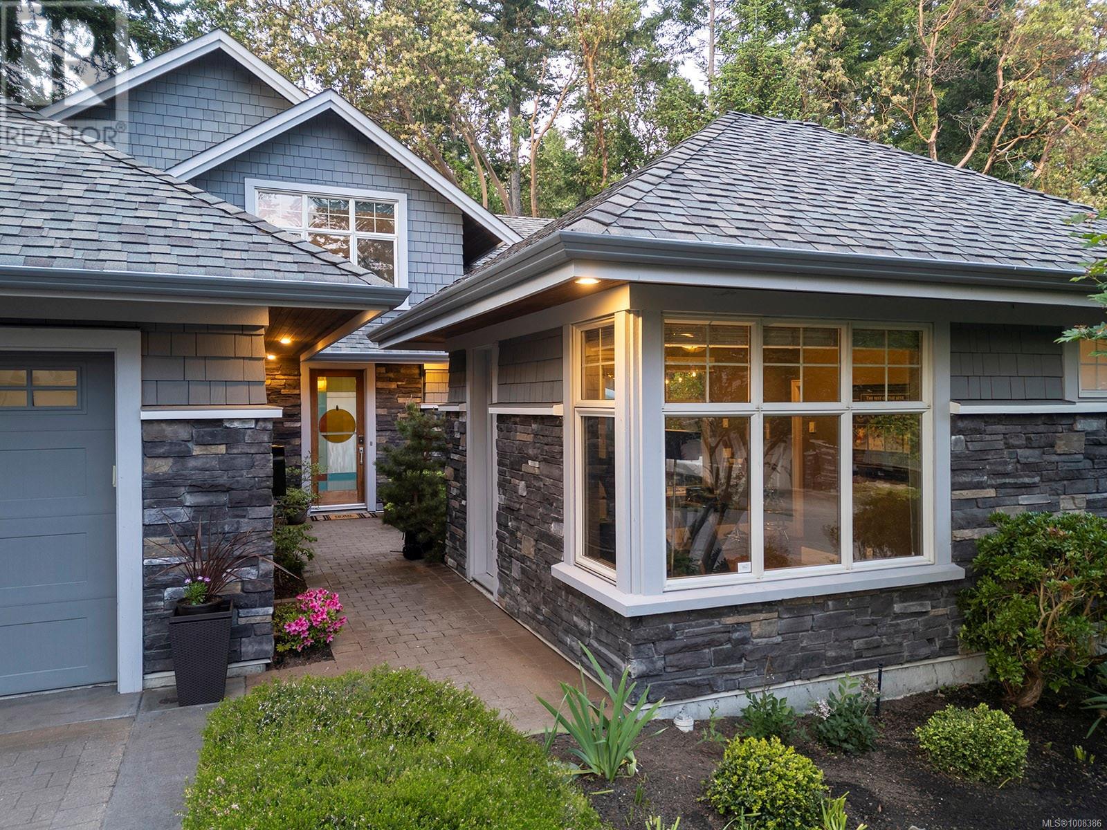 1267 Oceanwood Lane, Saanich