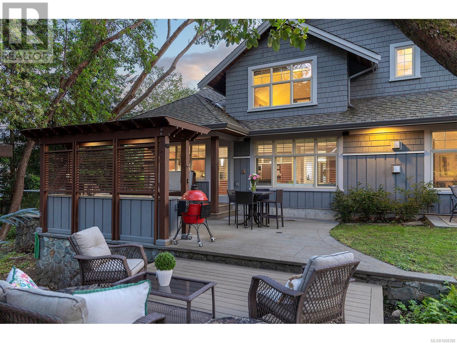 1267 Oceanwood Lane, Saanich