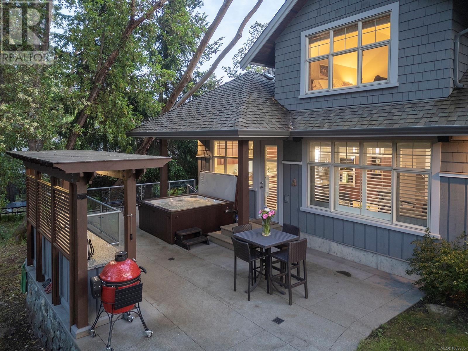 1267 Oceanwood Lane, Saanich