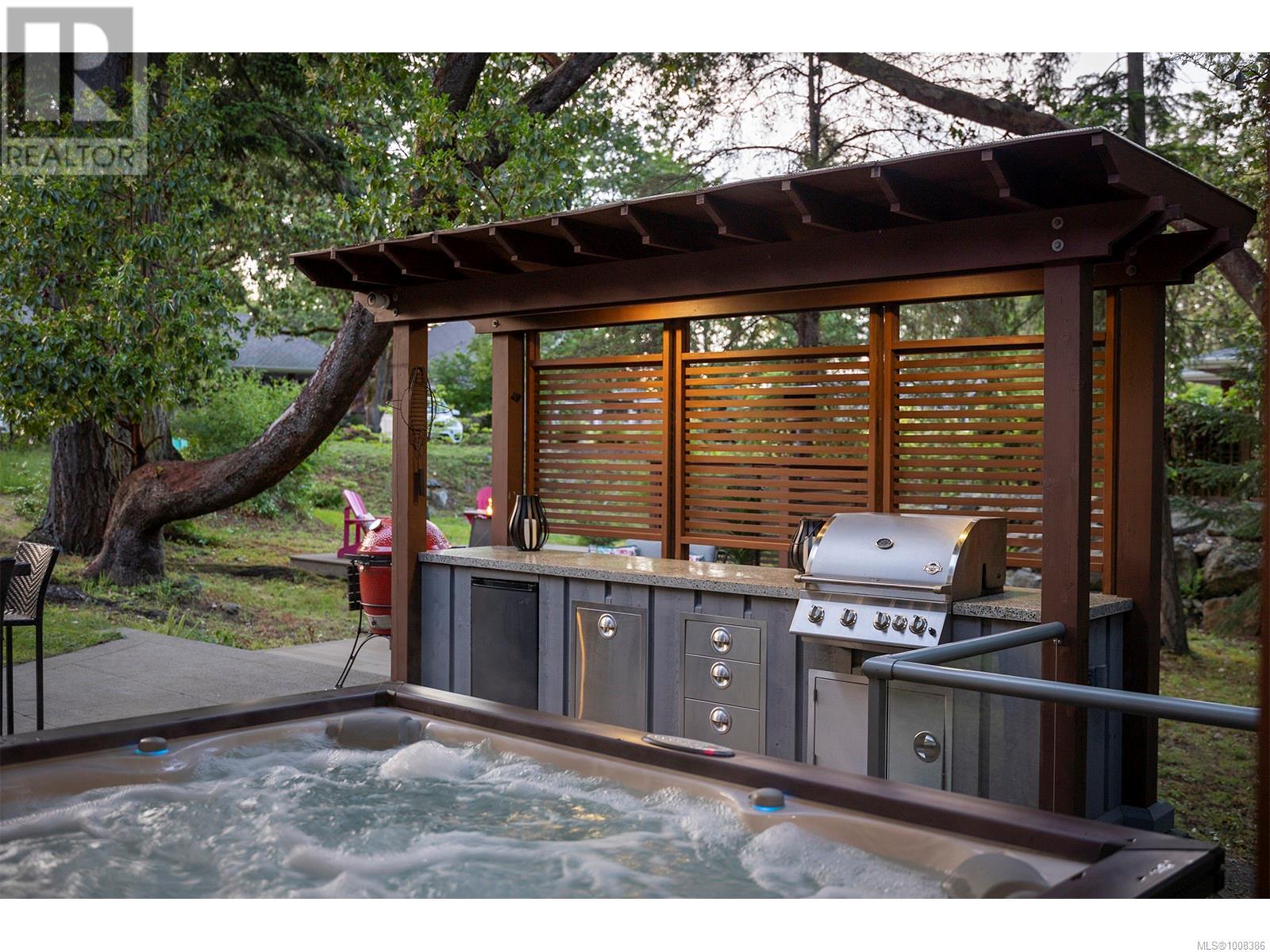1267 Oceanwood Lane, Saanich