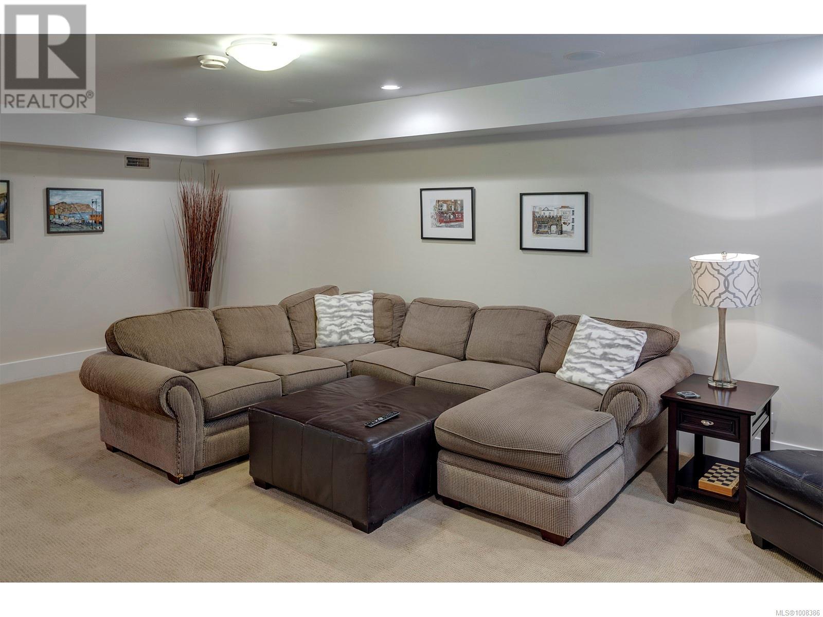 1267 Oceanwood Lane, Saanich
