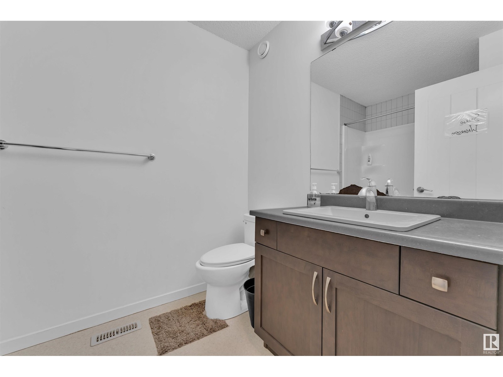 Photo 8 of 16035 12 Av Sw, Edmonton AB