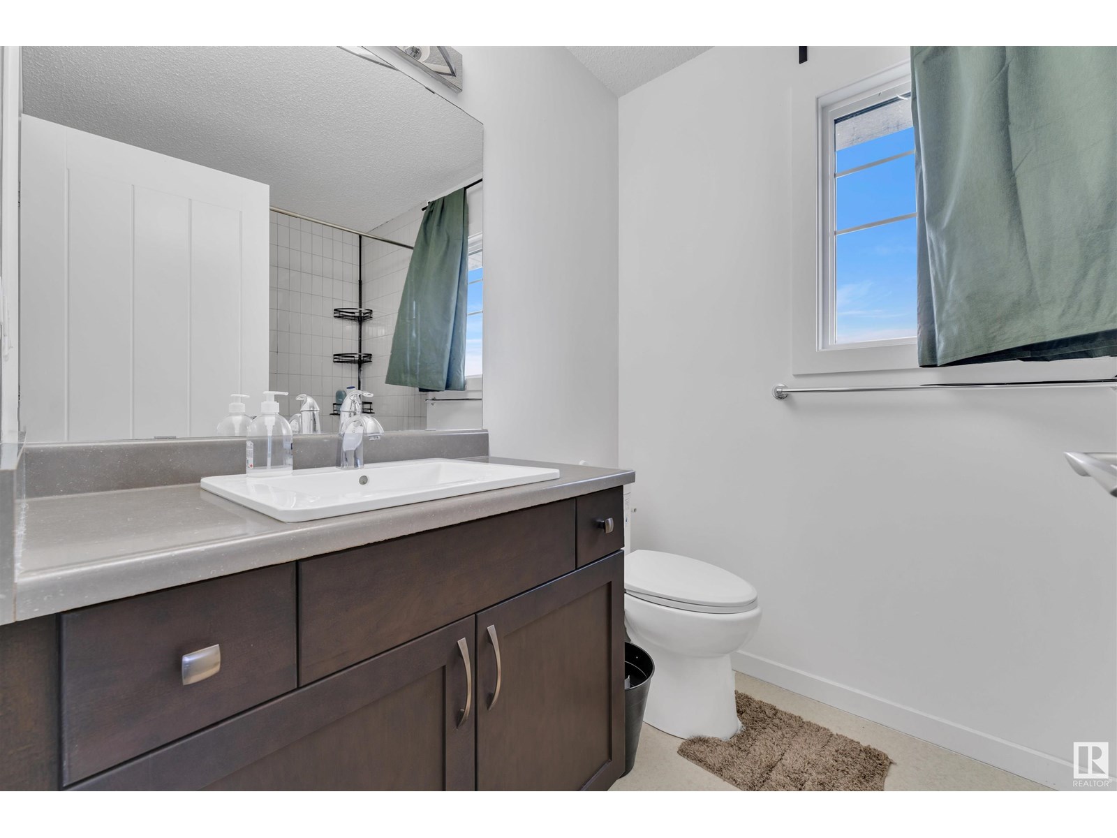 Photo 5 of 16035 12 Av Sw, Edmonton AB