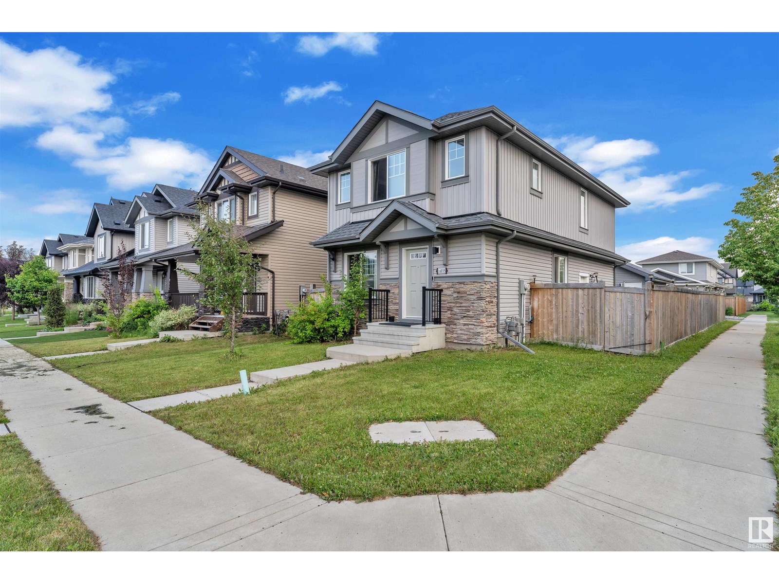 Photo 30 of 16035 12 Av Sw, Edmonton AB