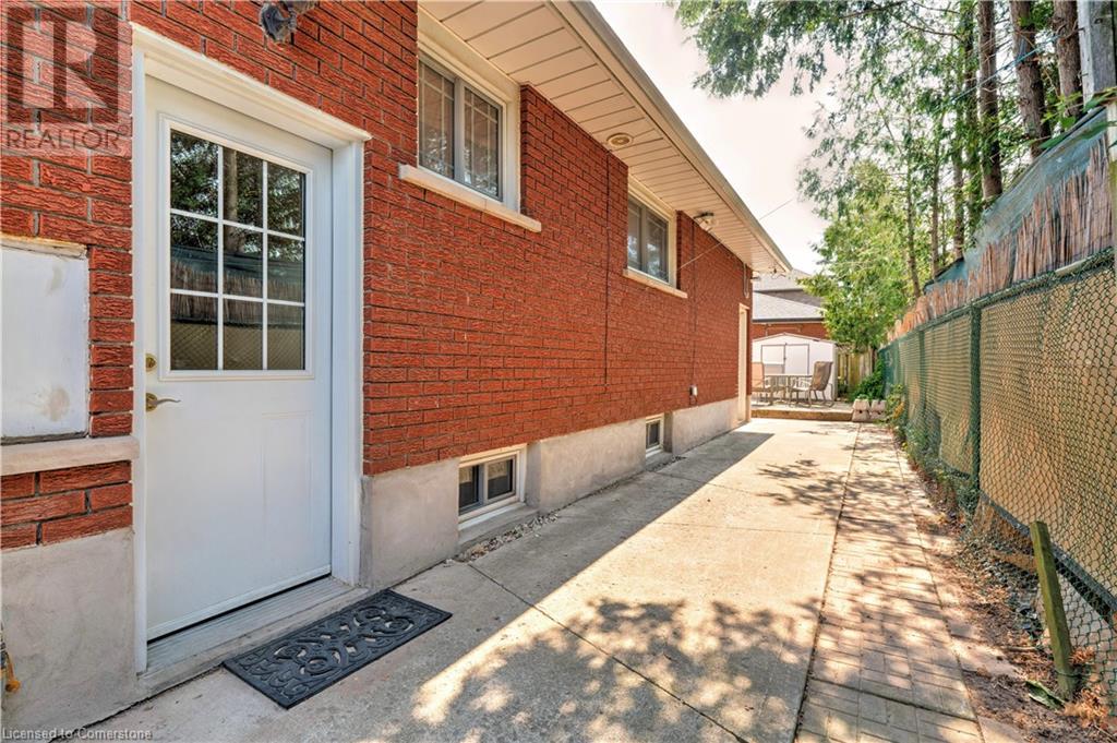 Photo 13 of 224 Glenholme Avenue, Stoney Creek ON