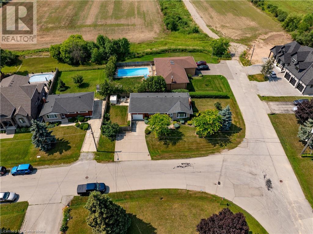 Photo 4 of 224 Glenholme Avenue, Stoney Creek ON