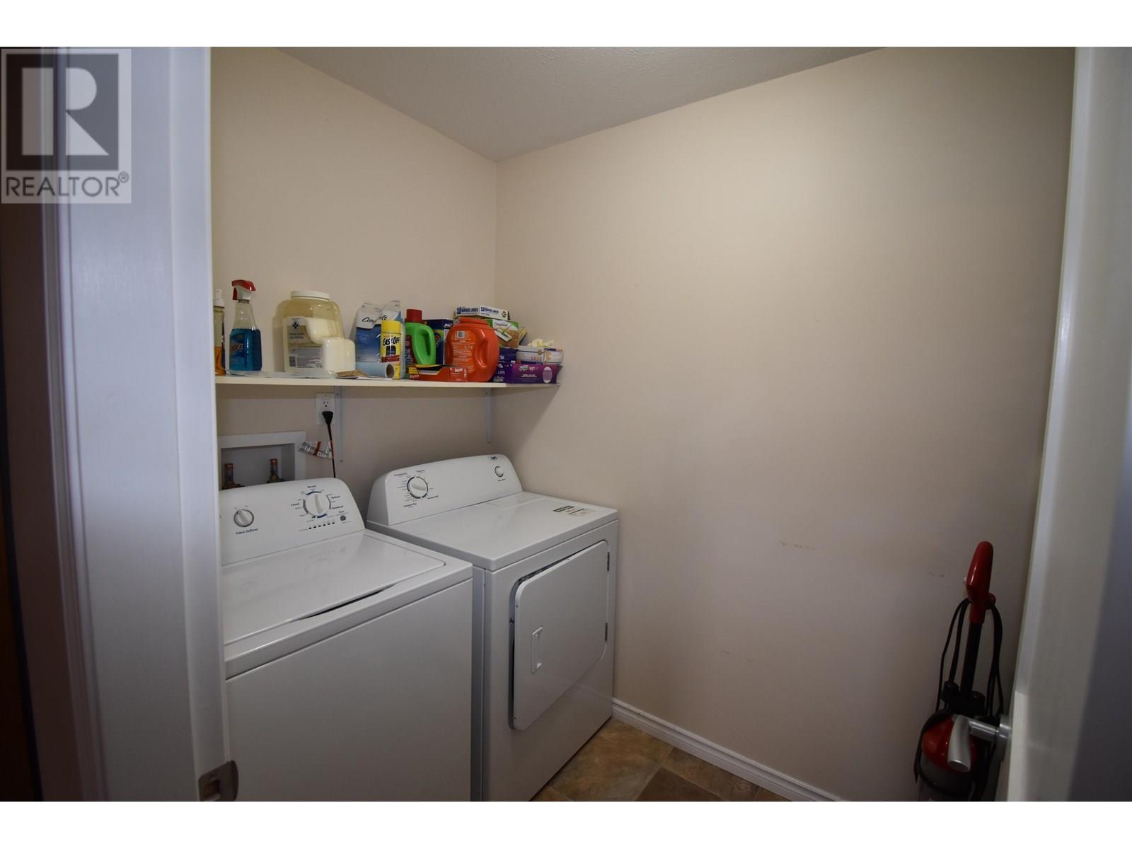 4815 STRATHERN ROAD, Hazelton
