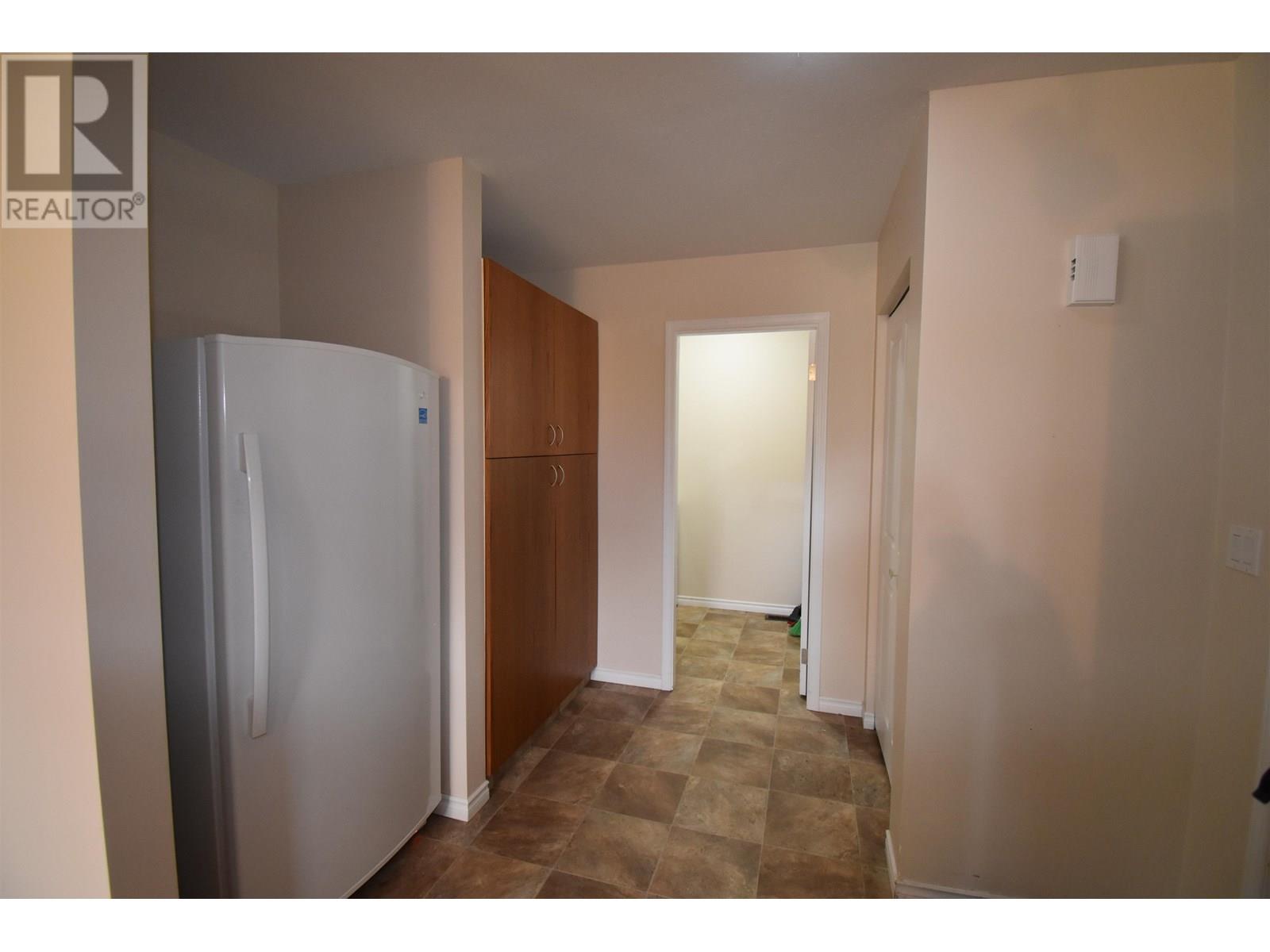 4815 STRATHERN ROAD, Hazelton