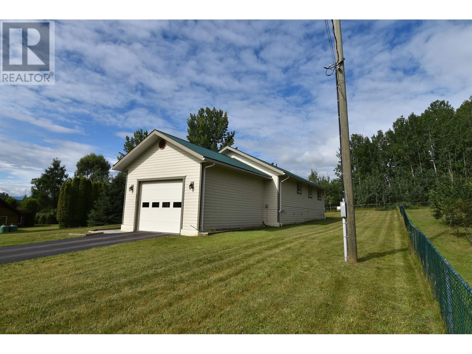 4815 STRATHERN ROAD, Hazelton