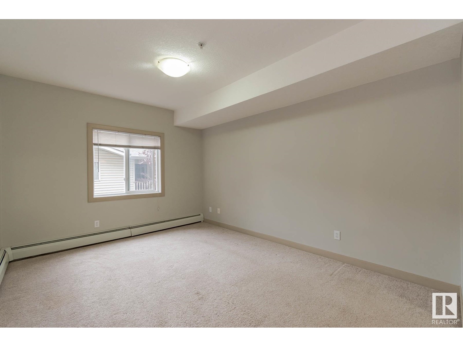 Photo 15 of 205 4415 48 St, Leduc AB
