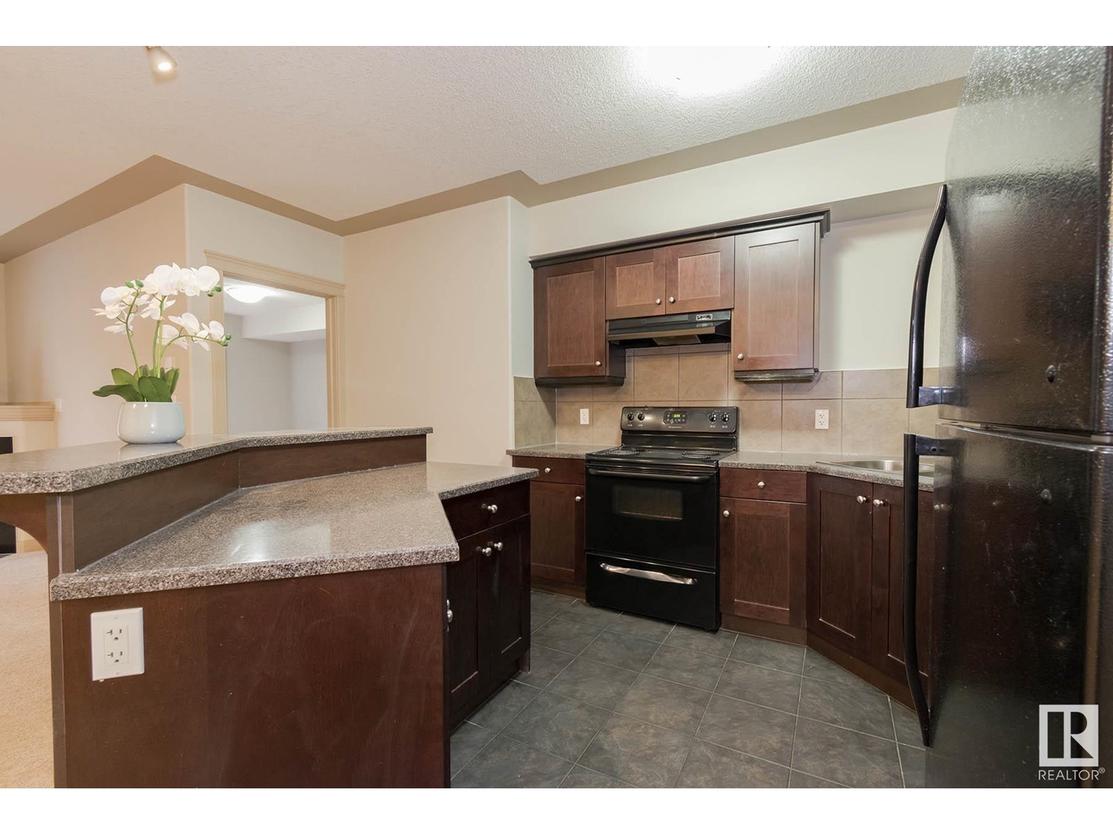 Photo 5 of 205 4415 48 St, Leduc AB