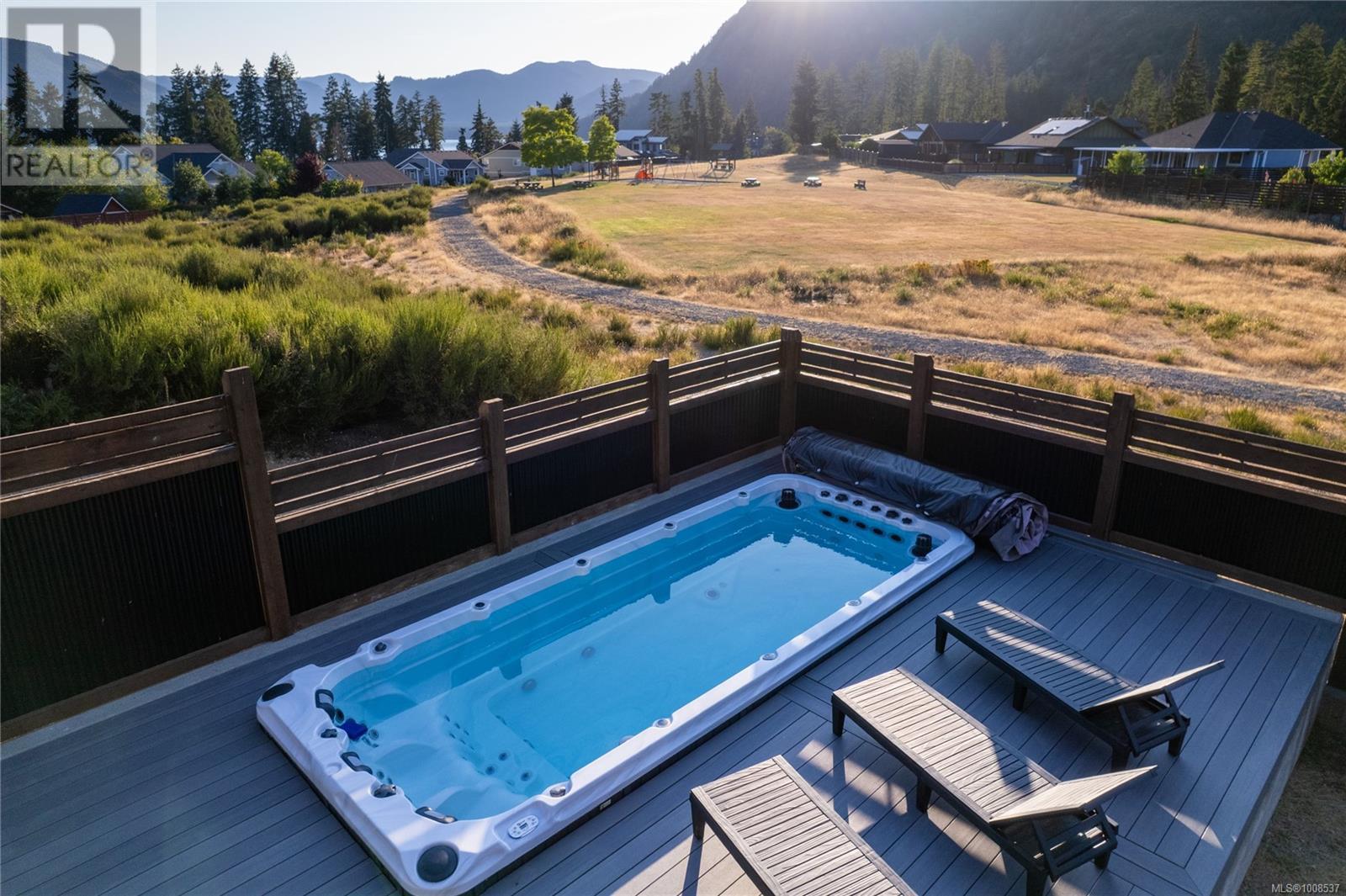 9389 Lakefront Rise, Lake Cowichan