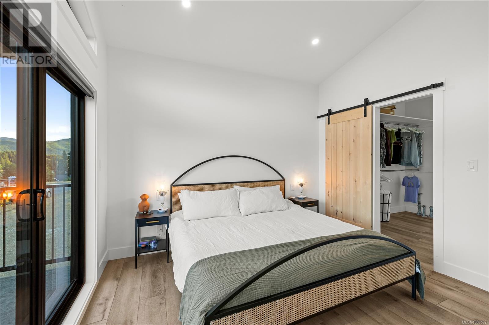 9389 Lakefront Rise, Lake Cowichan