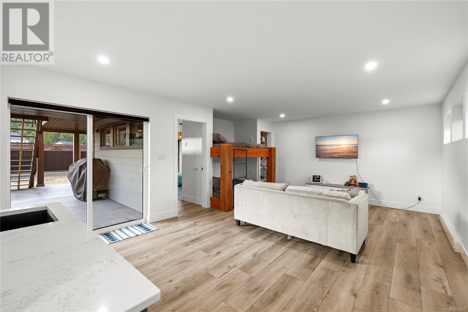 9389 Lakefront Rise, Lake Cowichan