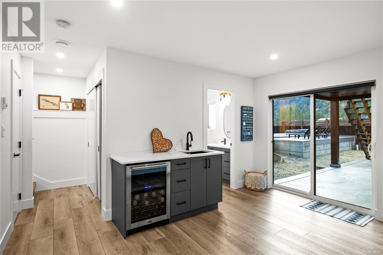 9389 Lakefront Rise, Lake Cowichan
