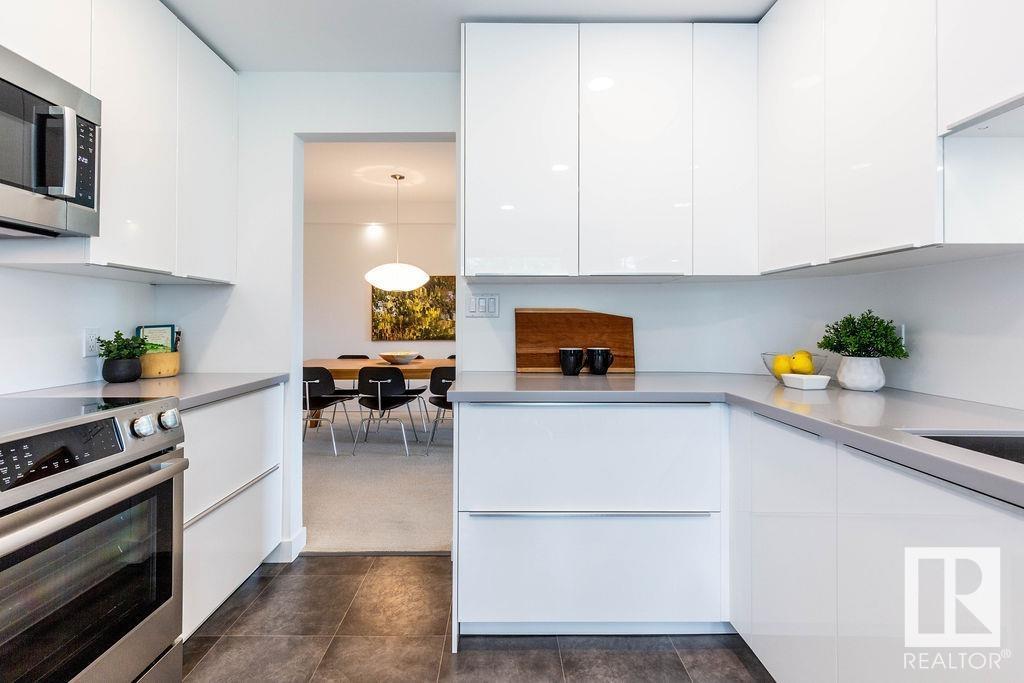 Photo 10 of 203 8728 Gateway Bv Nw, Edmonton AB