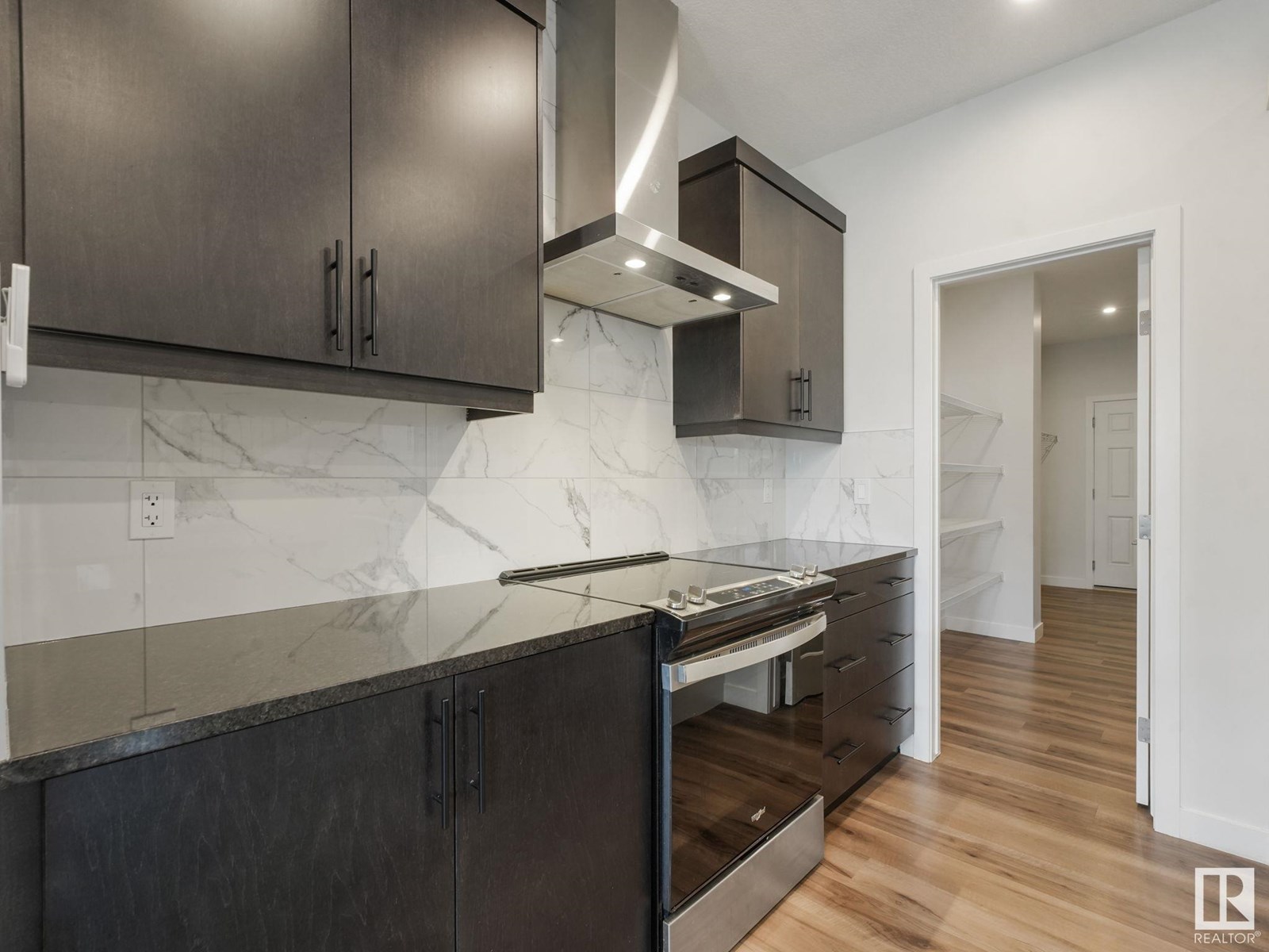Photo 26 of 4879 Kinney Rd Sw, Edmonton AB