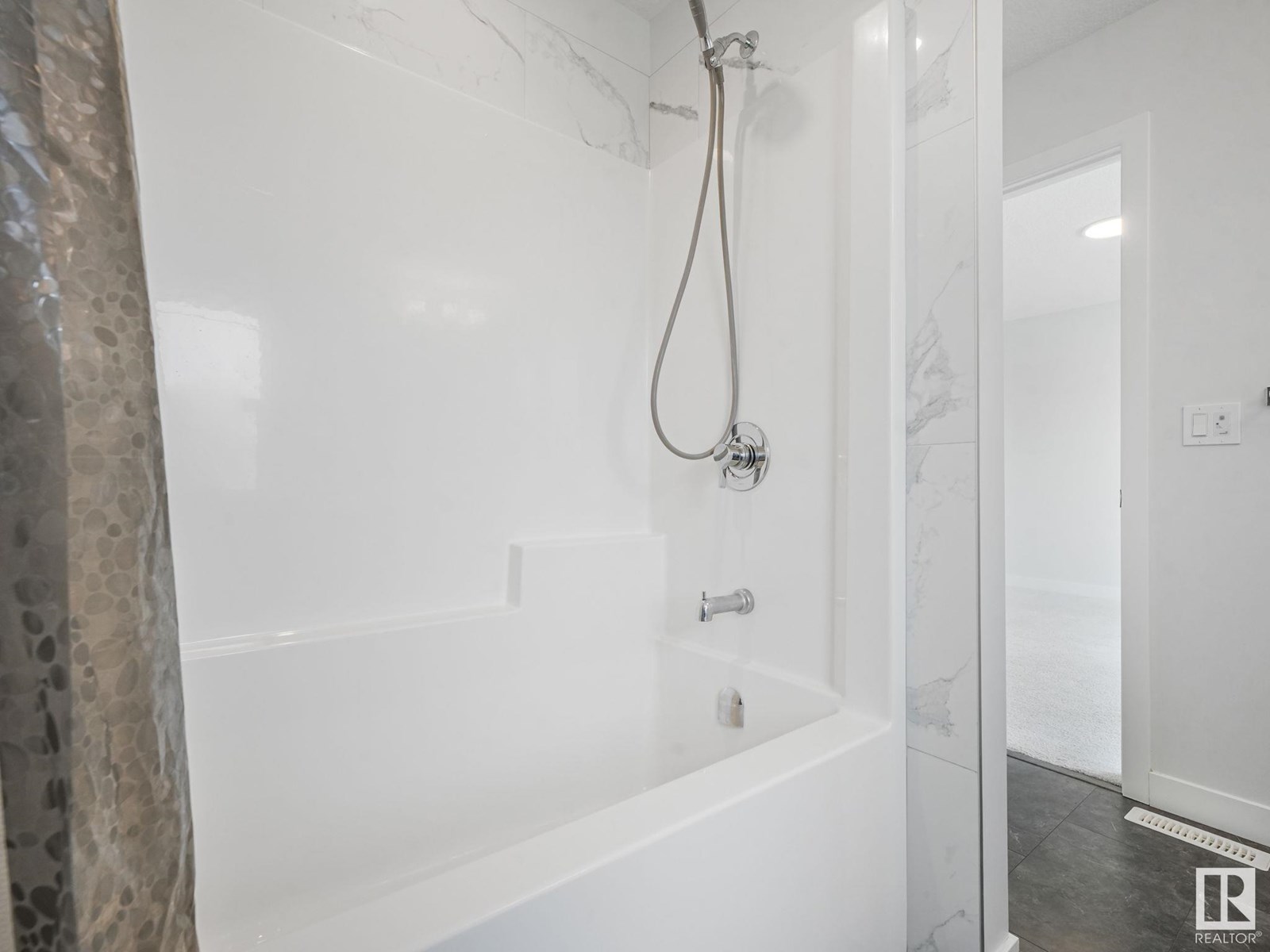 Photo 46 of 4879 Kinney Rd Sw, Edmonton AB