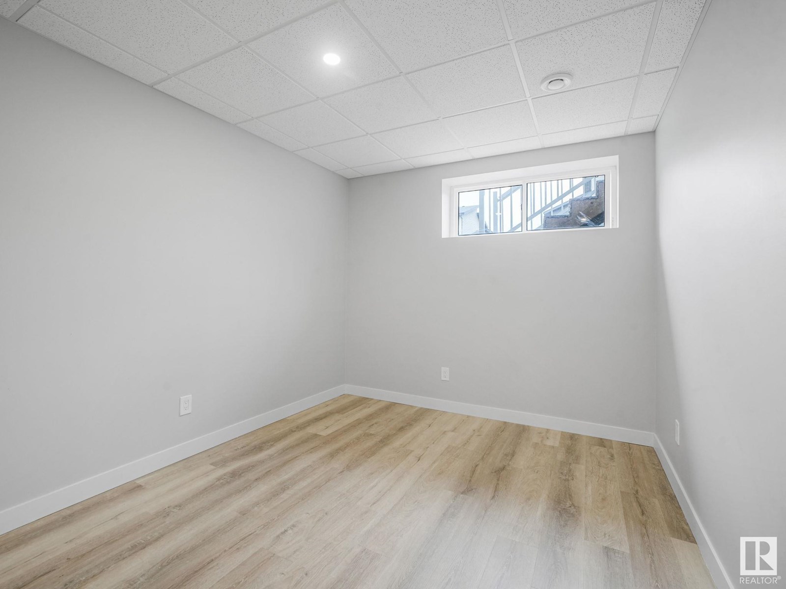 Photo 55 of 4879 Kinney Rd Sw, Edmonton AB