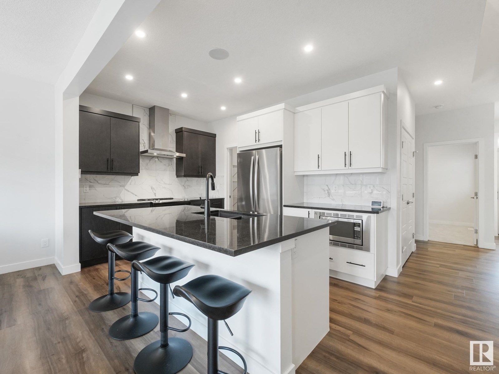 Photo 32 of 4879 Kinney Rd Sw, Edmonton AB