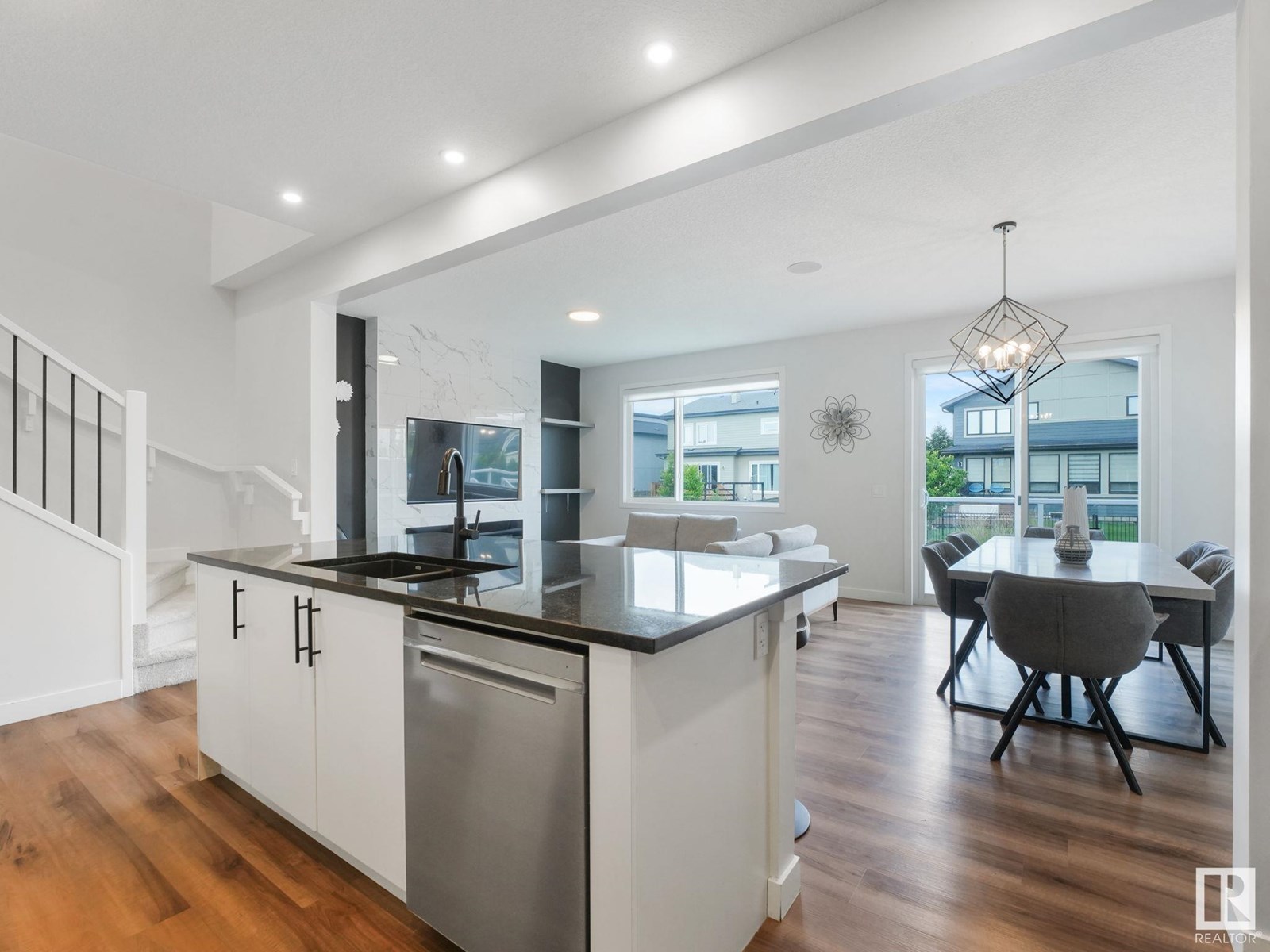 Photo 30 of 4879 Kinney Rd Sw, Edmonton AB