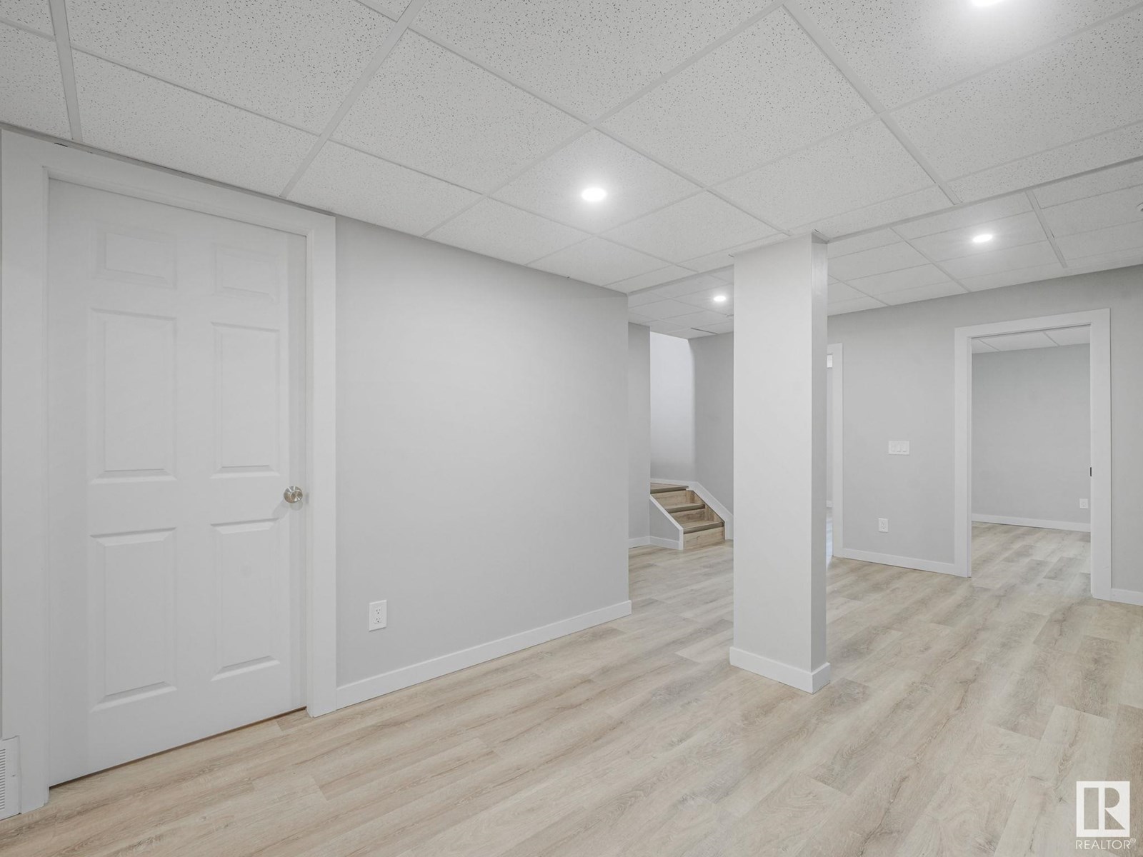 Photo 66 of 4879 Kinney Rd Sw, Edmonton AB