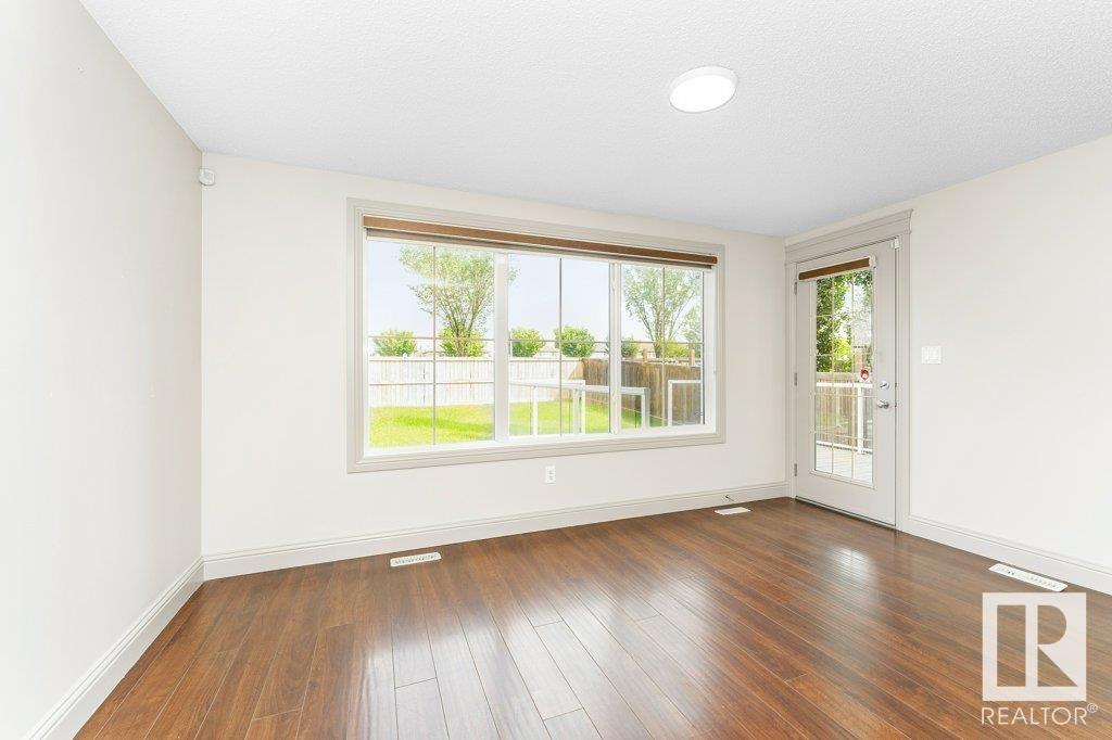 Photo 14 of 6116 10 Av Sw, Edmonton AB