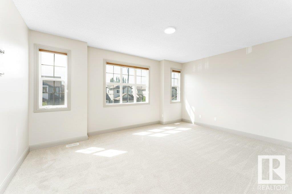 Photo 25 of 6116 10 Av Sw, Edmonton AB