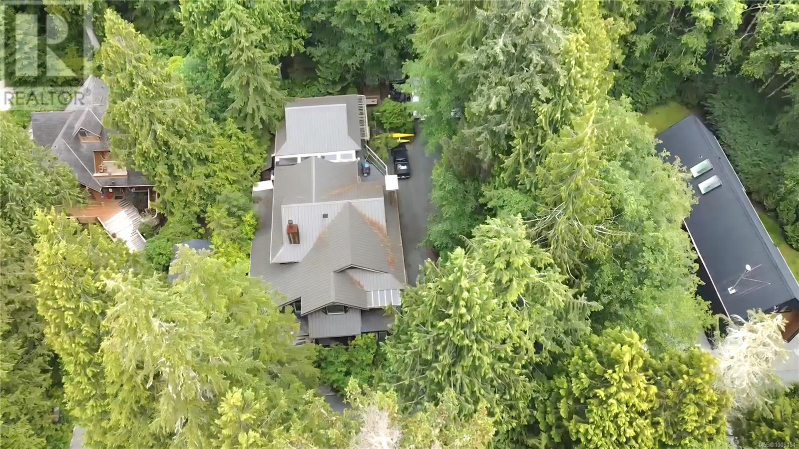 1294 Lynn Rd, Tofino
