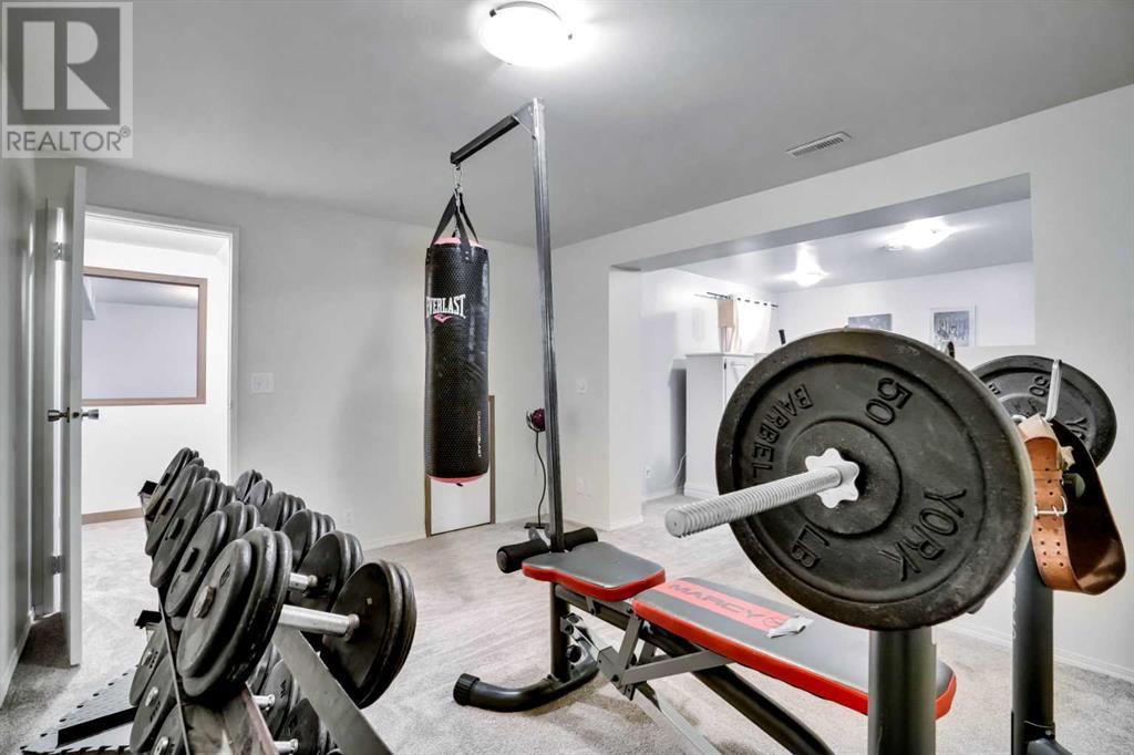 Single Family House Bi-level for Sale in  Rundleson Way NE Rundle Calgary 