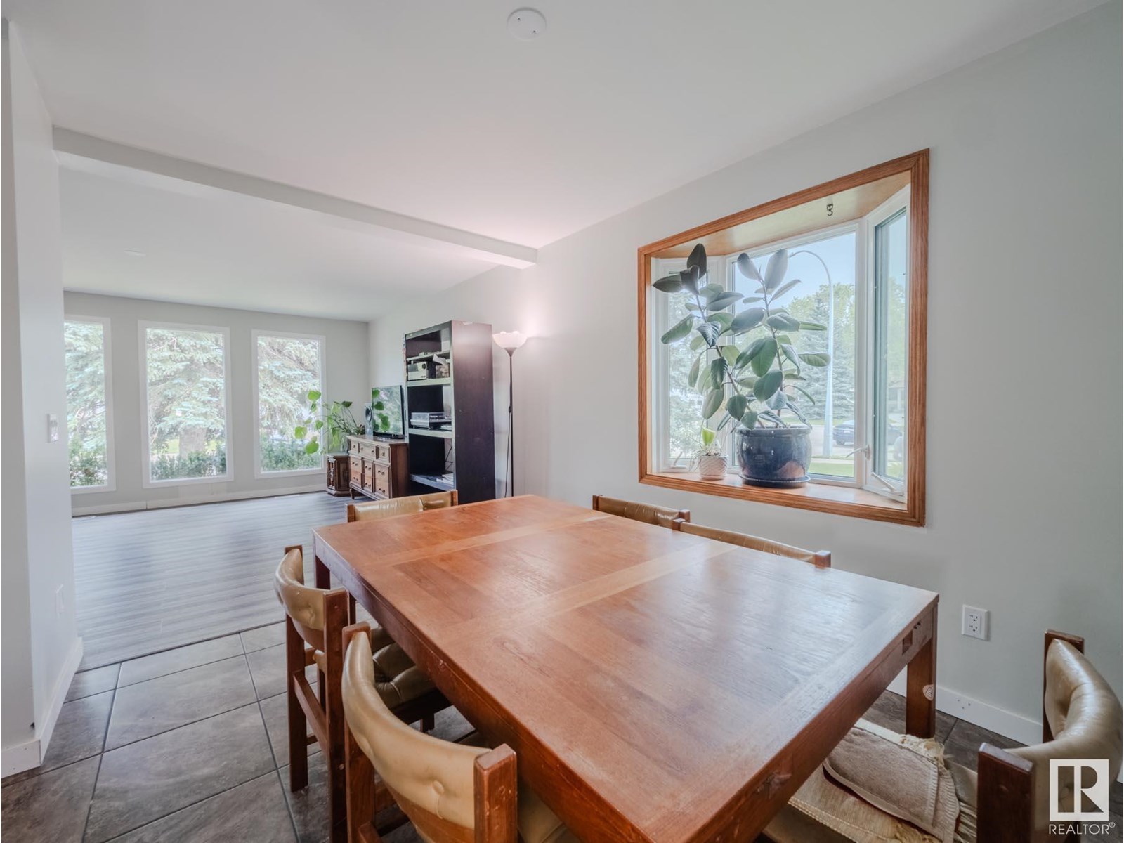 Photo 10 of 32 Garfield Cr, Sherwood Park AB