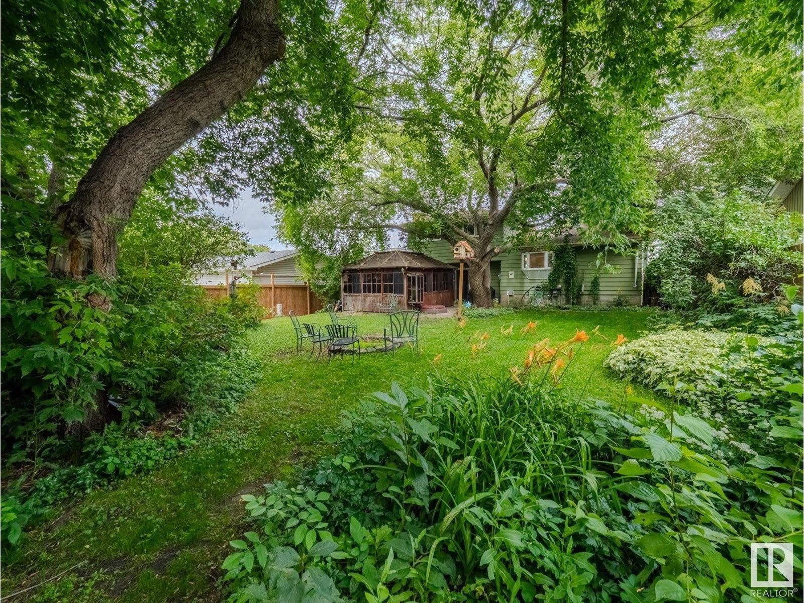 Photo 51 of 32 Garfield Cr, Sherwood Park AB