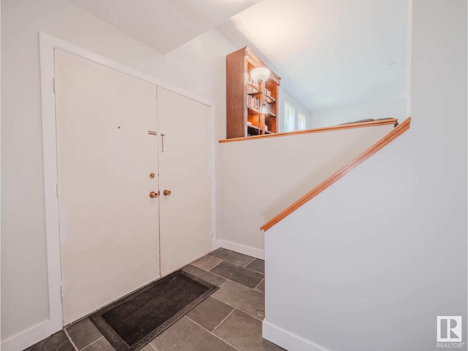 Photo 5 of 32 Garfield Cr, Sherwood Park AB