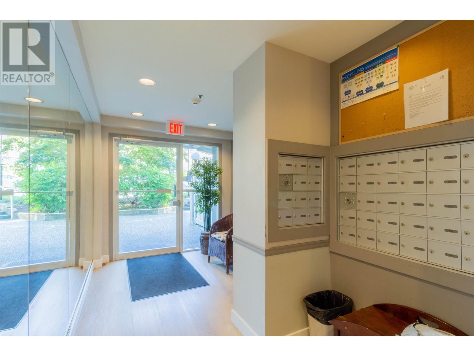Photo 18 of 205 2238 Eton Street, Vancouver BC