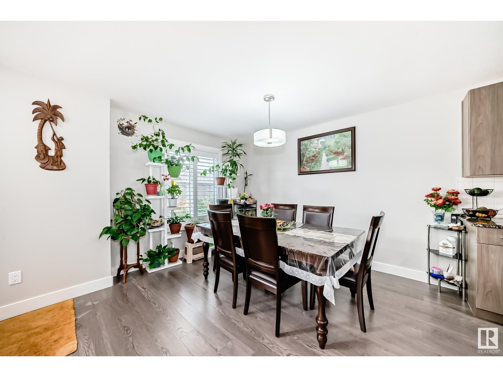 Photo 12 of 1532 21 St Nw, Edmonton AB