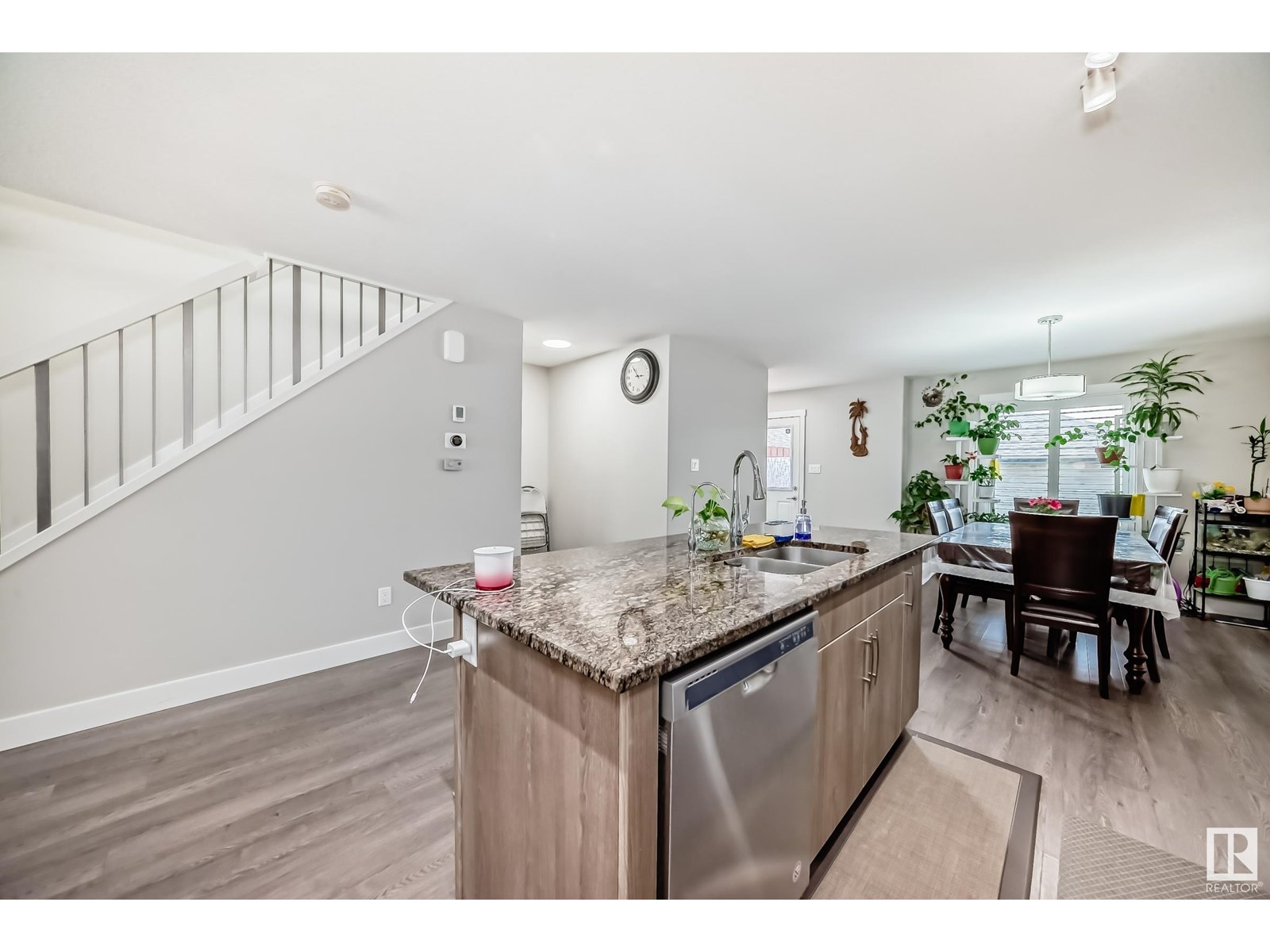 Photo 15 of 1532 21 St Nw, Edmonton AB